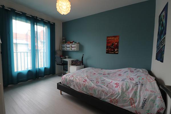 Coup de coeur à Nevers, Quartier Victor Hugo, 4 chambres, rénovée, jardin cosy, climatisation, 2h30 PARIS, commerces à pied