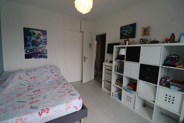 Coup de coeur à Nevers, Quartier Victor Hugo, 4 chambres, rénovée, jardin cosy, climatisation, 2h30 PARIS, commerces à pied