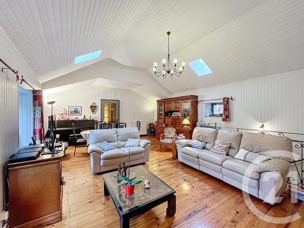 Maison à vendre  8 pièces - 183 m2 LE PERTUIS - 43