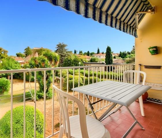 T3 Port de Carqueiranne, parking, cave et poss garage en supplément !