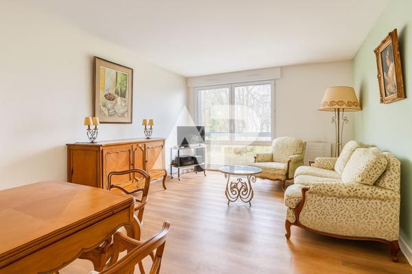 SEVRES RIVE GAUCHE - APPARTEMENT 3 PIECES €355 000 ** - Référence 472-S