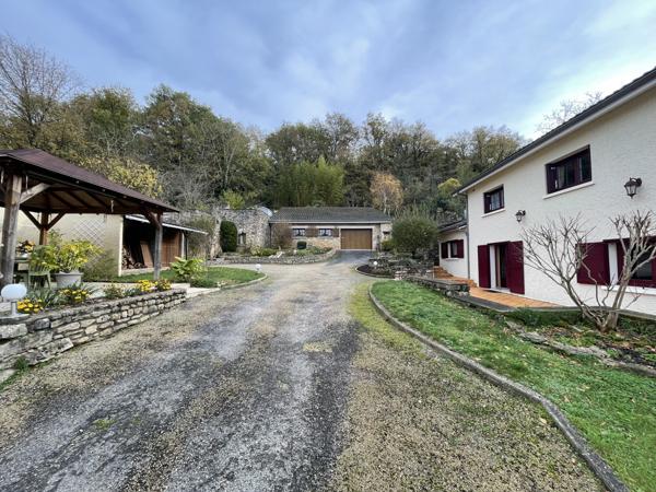 Aslonnes (86340) MAISON DE CHARME