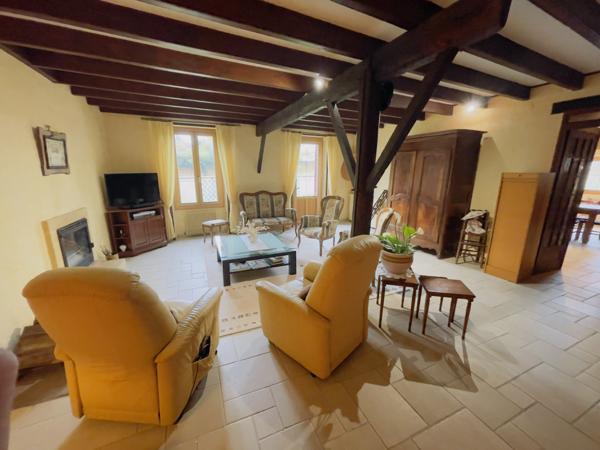 Aslonnes (86340) MAISON DE CHARME