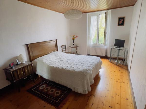 Aslonnes (86340) MAISON DE CHARME