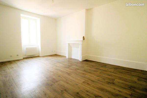Appartement 2 pièces non meublé