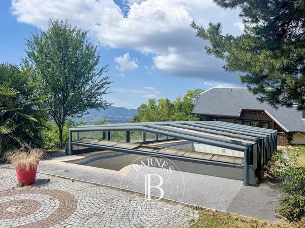Chambéry, Propriété 4 Chambres -  332 m² à vendre