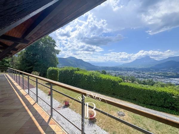 Chambéry, Propriété 4 Chambres -  332 m² à vendre
