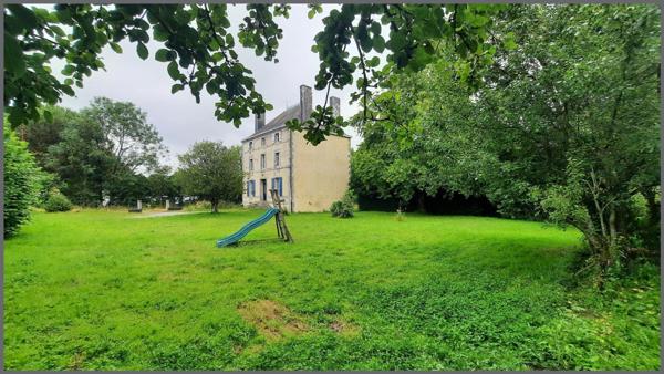 Maison à MONCOUTANT SUR SEVRE, 79320 - 11 pièces 213m²