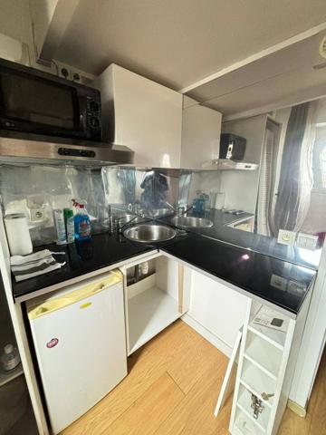 Paris 16e – Charmante studette Porte Dauphine – 9m2