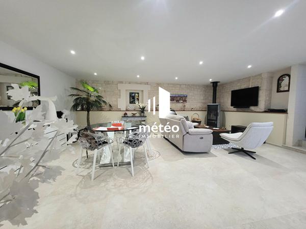 Maison de ville en pierre rénovée – Centre Ville Luçon