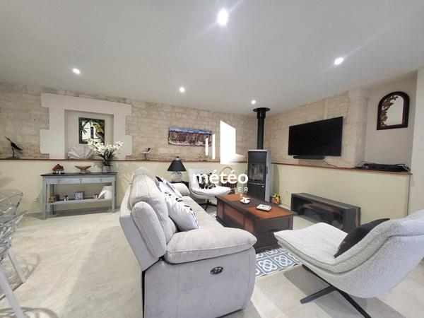 Maison de ville en pierre rénovée – Centre Ville Luçon