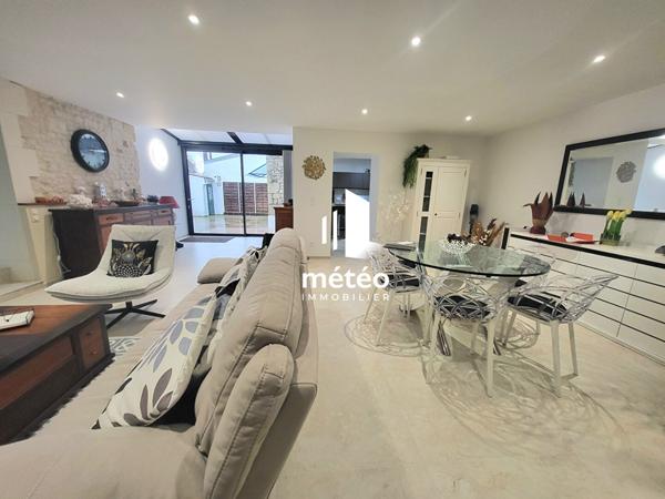 Maison de ville en pierre rénovée – Centre Ville Luçon