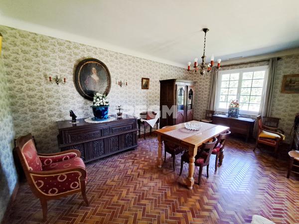 Saint-Pierre-d'Eyraud (24130) Maison de plain pied T3 avec dépendances aménageables