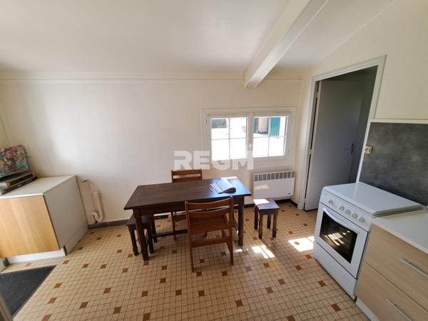 Saint-Pierre-d'Eyraud (24130) Maison de plain pied T3 avec dépendances aménageables