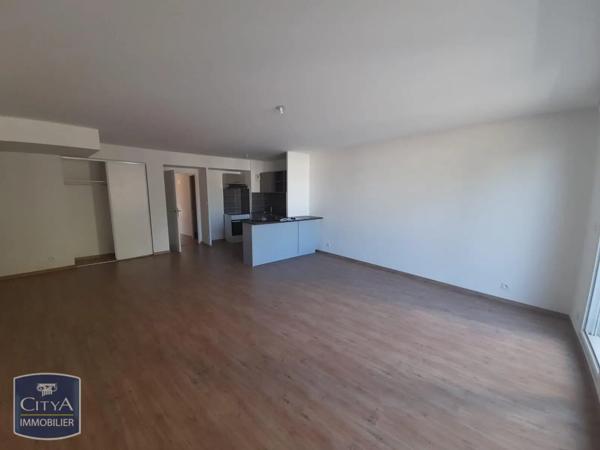 Appartement à louer 3 pièces 75.47m²