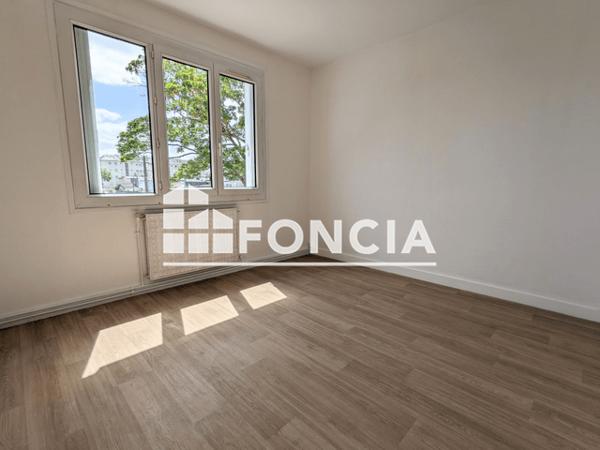 Location Appartement 3 pièces 62.51 m² - 49 rue Raymond Persigan Le Mans 72000