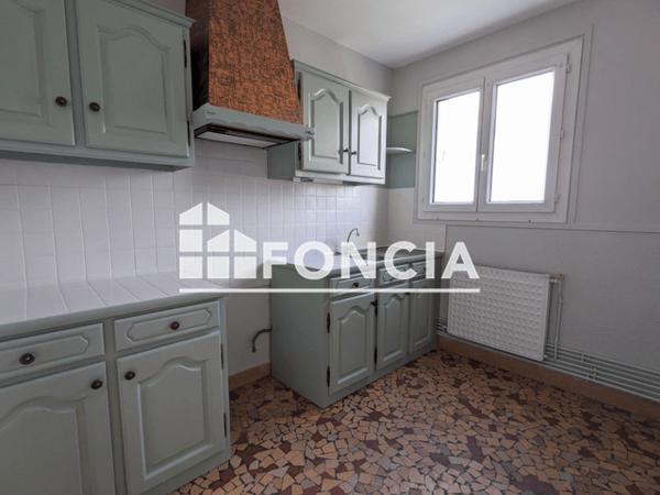 Location Appartement 3 pièces 62.51 m² - 49 rue Raymond Persigan Le Mans 72000