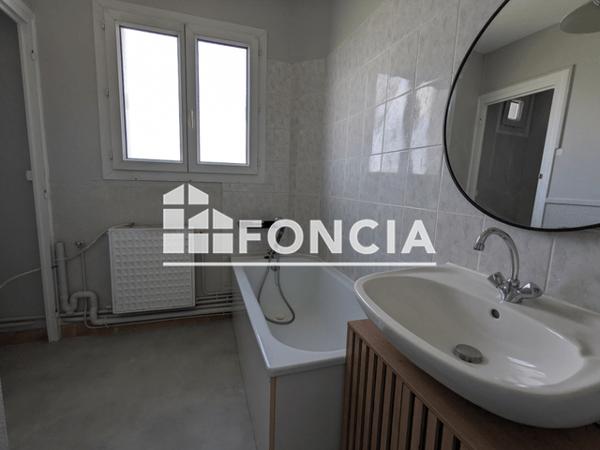 Location Appartement 3 pièces 62.51 m² - 49 rue Raymond Persigan Le Mans 72000