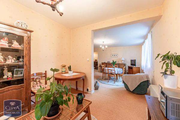 Appartement à louer 4 pièces 78.48m² Bourges (18000)