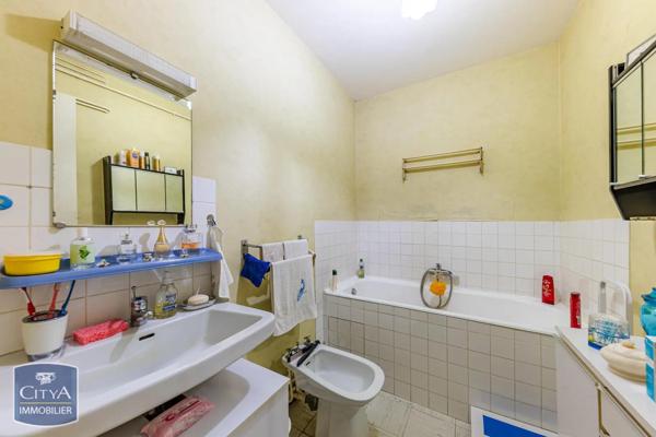 Appartement à louer 4 pièces 78.48m² Bourges (18000)