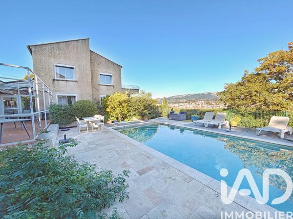 Maison à vendre 17 pièces 427 m² La Seyne-sur-Mer