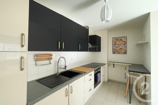 Appartement T4 à vendre  4 pièces - 77 m2 ST JACQUES DE LA LANDE - 35