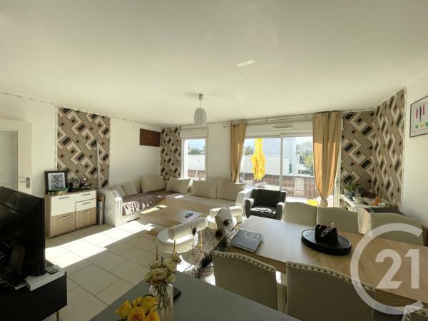 Appartement T4 à vendre  4 pièces - 77 m2 ST JACQUES DE LA LANDE - 35