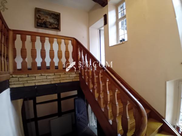 Maison 6 pièce(s) 3 chambre(s) 160 m²