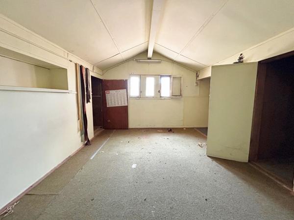 Maison Aussonne 5 pièce(s) avec double garage et grenier sur 1430 m² de terrain