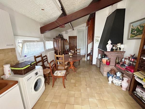 Maison Aussonne 5 pièce(s) avec double garage et grenier sur 1430 m² de terrain