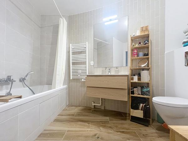 Appartement 4 pièces 83.78 m2