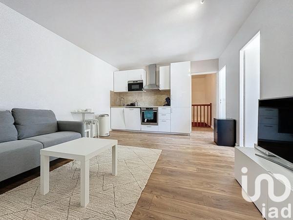 Location appartement 6 pièces 77 m² Évry