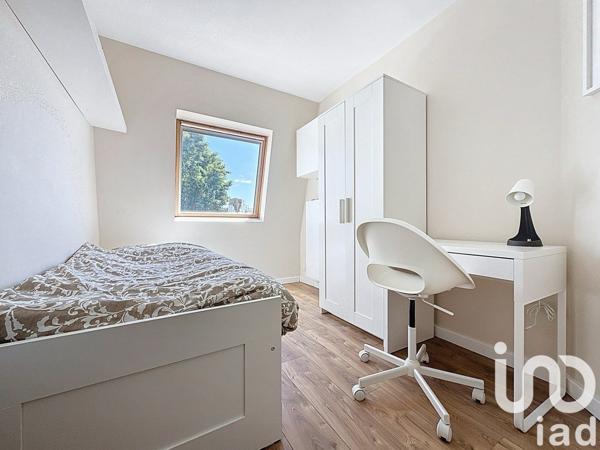 Location appartement 6 pièces 77 m² Évry