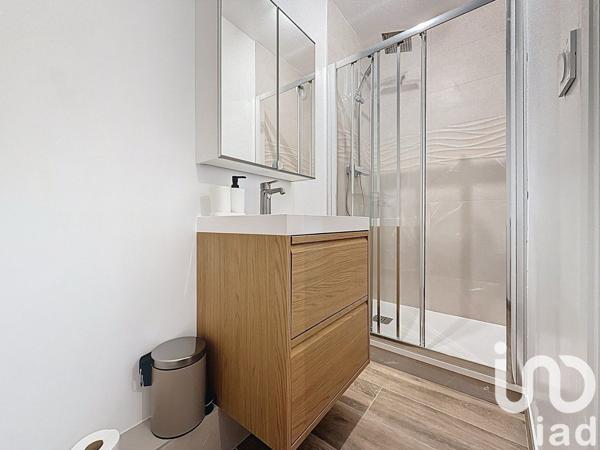 Location appartement 6 pièces 77 m² Évry