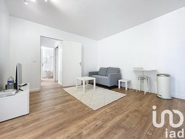 Location appartement 6 pièces 77 m² Évry