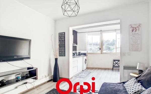 Appartement à louer    1 pièce •  Bandol