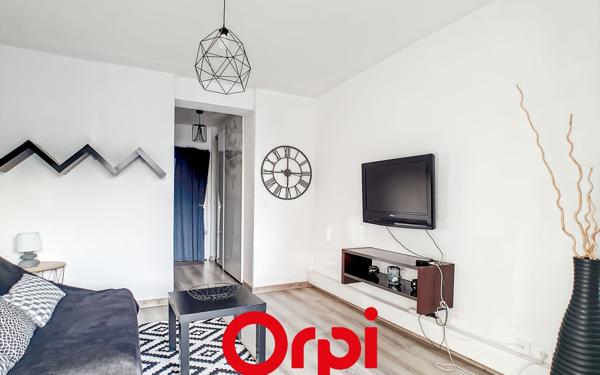 Appartement à louer    1 pièce •  Bandol