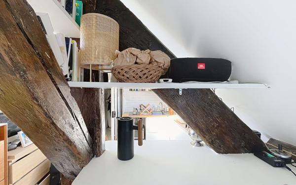 Appartement à vendre    1 pièce •  Paris 9