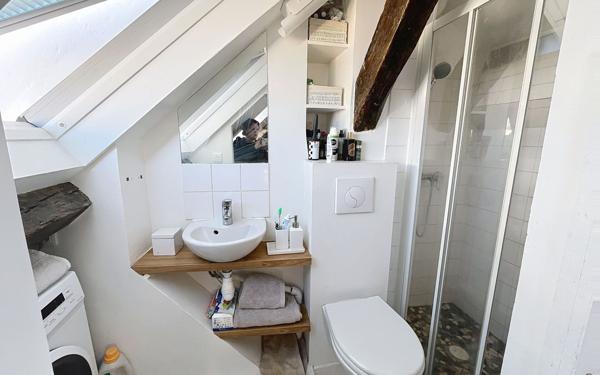 Appartement à vendre    1 pièce •  Paris 9