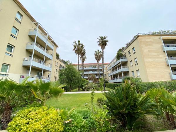 Appartement à vendre 1 pièces MARSEILLE 8EME ARRONDISSEMENT (13)