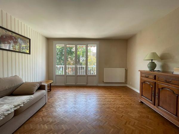 Appartement Nantes 3 pièce(s), balcon, cave et parking privatif