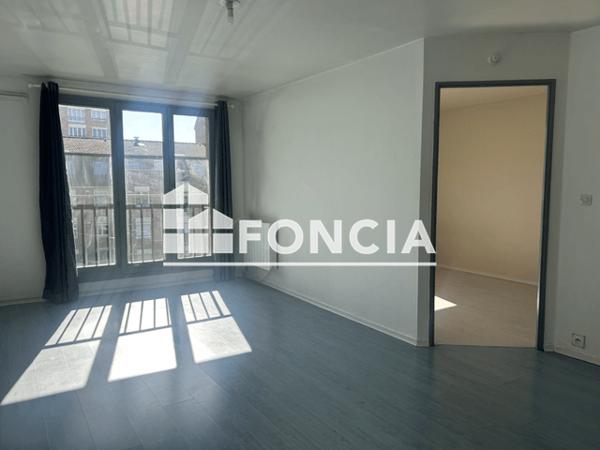 Location Appartement 2 pièces 45.83 m² - 40 RUE BONTE POLLET Lille 59000