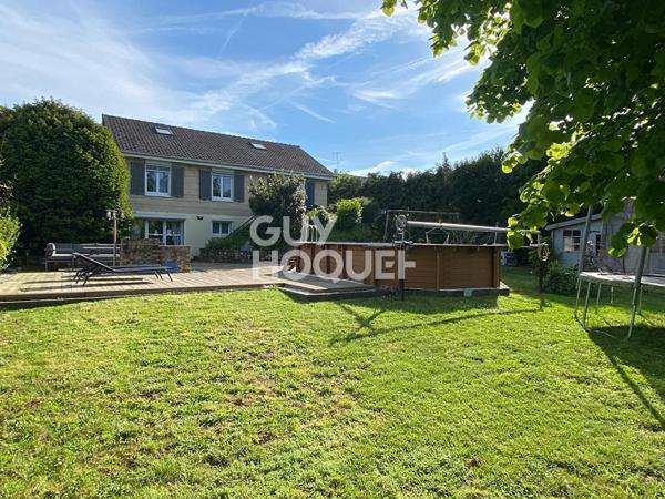 EPÔNE - Grande maison familiale avec deux logements indépendants, dépendances et terrain de 1 258 m²