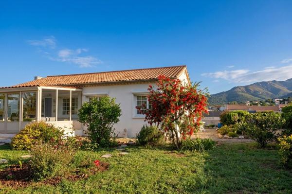 Maison avec 1 817 m² de terrain divisible