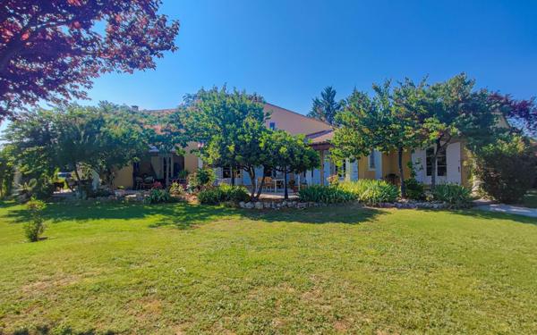 Maison à vendre    7 pièces •  Blauzac