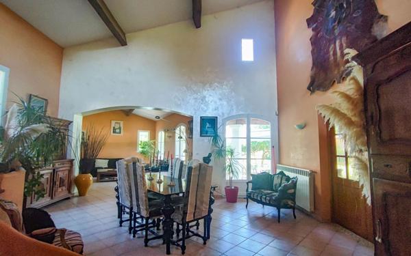 Maison à vendre    7 pièces •  Blauzac