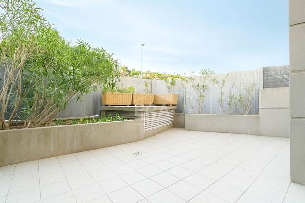 Mandelieu 2 pièces 47 m2 grande terrasse et parking sous-sol