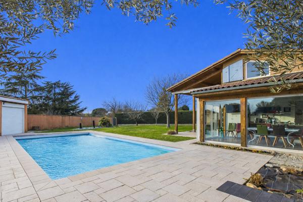 MAISON D'ARCHITECTE DE 170M² SUR PARCELLE 1158M² SITUEE SECTEUR PRISE BOURG LES VALENCE 26500