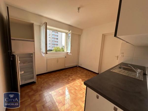Appartement à louer 3 pièces 73.64m² Dijon (21000)