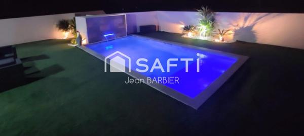 Dans le secteur très recherché des 4 chemins des routes, proche des commodités, maison contemporaine  avec piscine